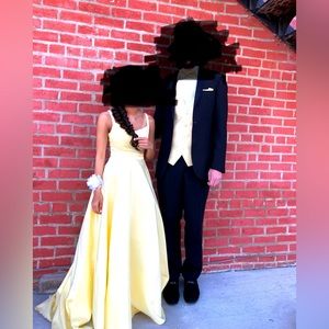 Yellow Sherri Hill size 00 xs